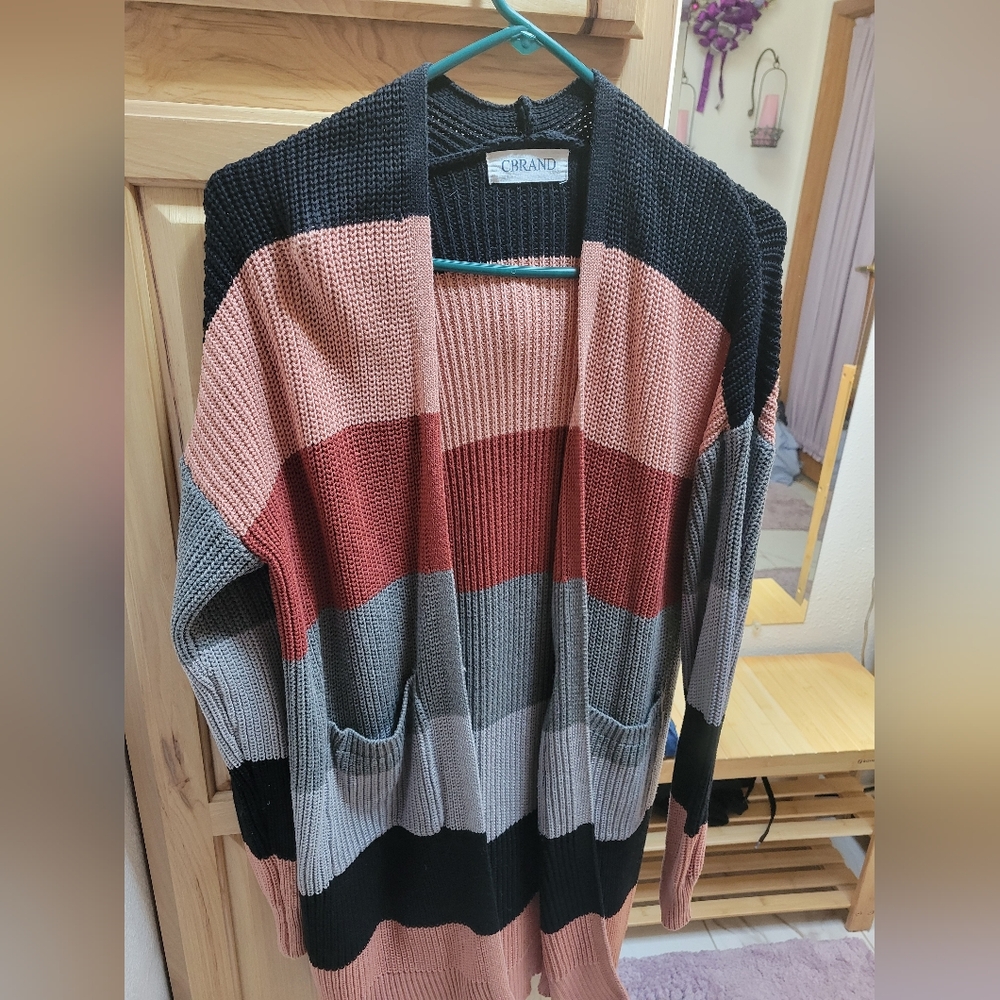 CARDIGAN SWEATER